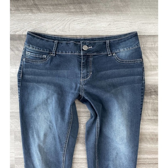 Maurices Dark Wash Straight Skinny Jeans Size 8 M Stretch M7 - Picture 2 of 4